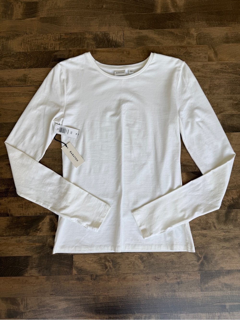 ARITZIA NWT Babaton White Long Sleeve Crewneck Top M
